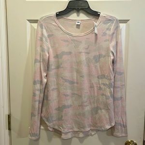 Old Navy Pink Camo Plush Knit Tee Long Sleeve Top T-Shirt Size M NEW